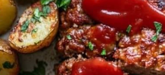 *Classic Meatloaf with Roasted Potatoes*