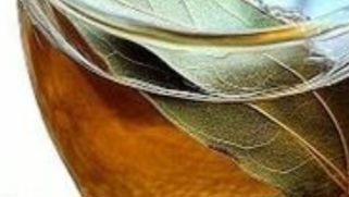 Discover the Health Benefits of Bay Leaf and Clove Tea