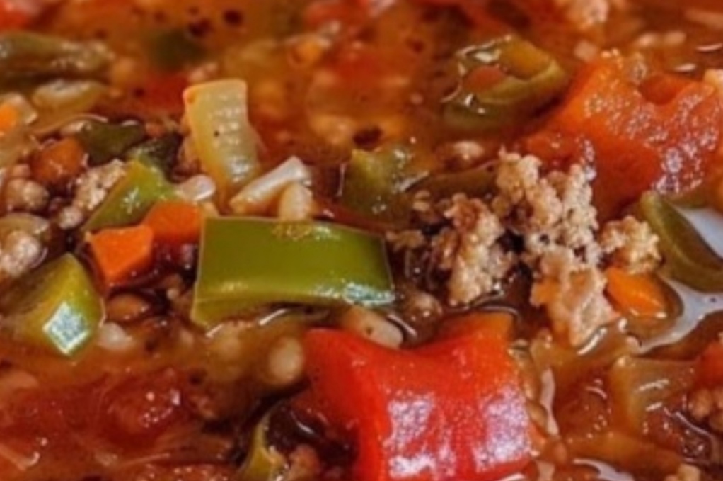 Hearty Stuffed Pepper Soup